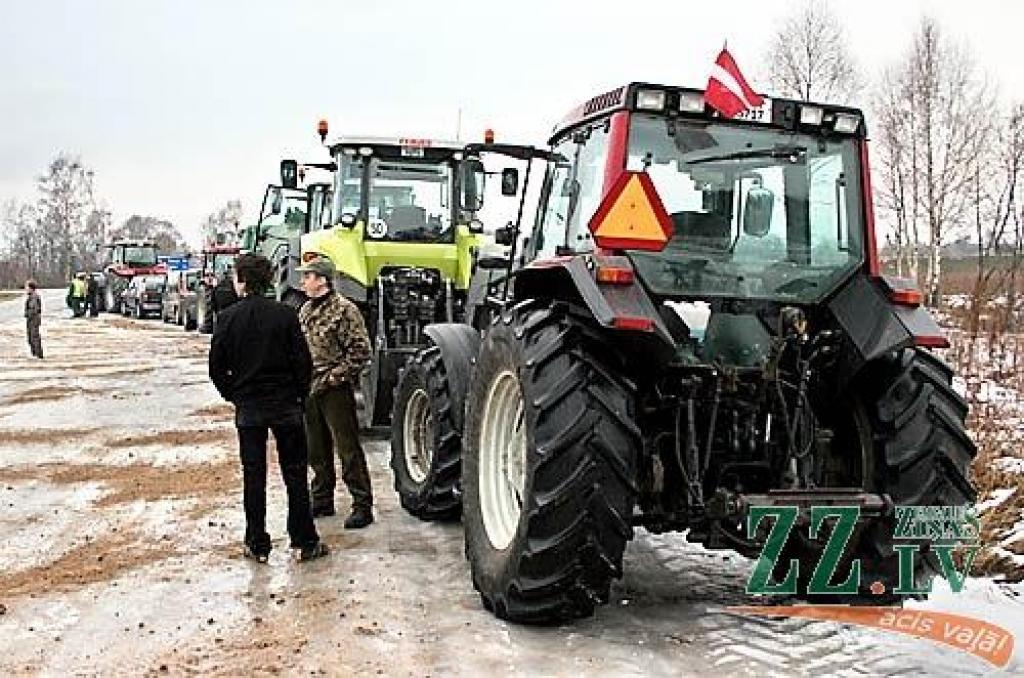 Otrdien miermīlīgajā protesta akcijā, kas Jelgavas pusē risinājās uz apvedceļa virzienā uz Rīgu līdz Loka maģistrālei un atpakaļ līdz tā saucamajam Mežciema aplim, piedalījās ap 500 lauksaimnieku. Viņi bija ieradušies ar 116 traktoriem un...