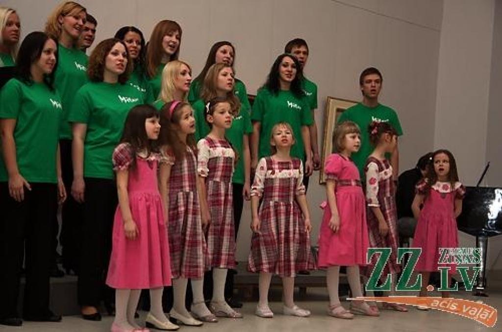 Piektdienas vakarā Jelgavas Ģederta Eliasa Vēstures un mākslas muzejā klātesošie varēja baudīt Teātra dienai veltītu koncertu «Dziesmas no teātru izrādēm». Pazīstamas dziesmas un mazāk zināmus darbus izpildīja jauktais koris «Mītava» un...