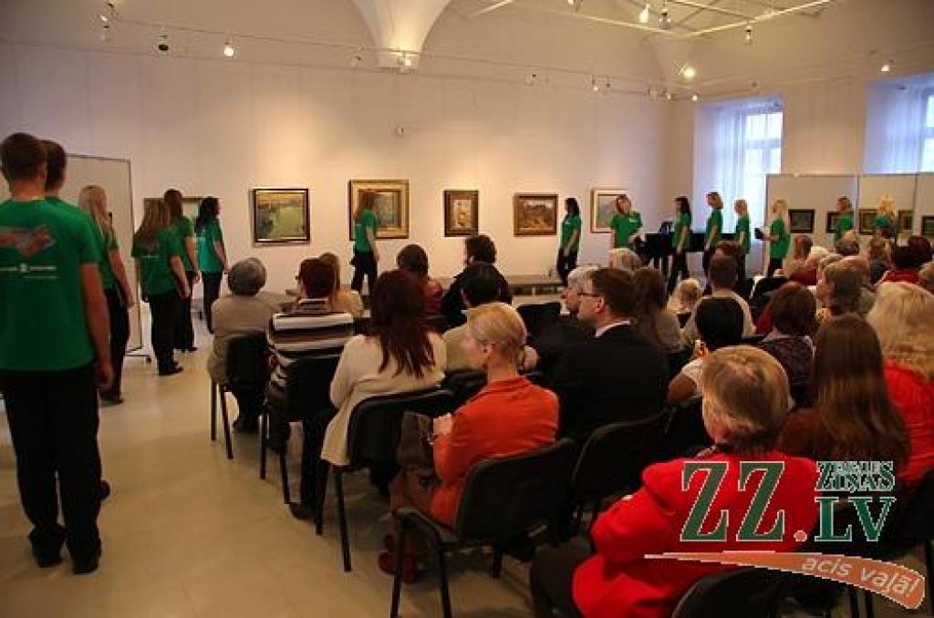 Piektdienas vakarā Jelgavas Ģederta Eliasa Vēstures un mākslas muzejā klātesošie varēja baudīt Teātra dienai veltītu koncertu «Dziesmas no teātru izrādēm». Pazīstamas dziesmas un mazāk zināmus darbus izpildīja jauktais koris «Mītava» un...