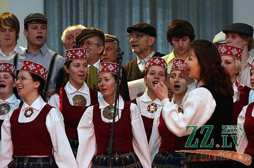 Trešdienas vakarā Jelgavas pils aulā aizvadīts Latvijas Lauksaimniecības universitātes (LLU) jubilejas gadam veltīts koncerts «Pavasaris pirms 70 gadiem». Pavasara koncertu rīkošana ir LLU Studentu kluba uzturēta tradīcija, un šogad tajā...