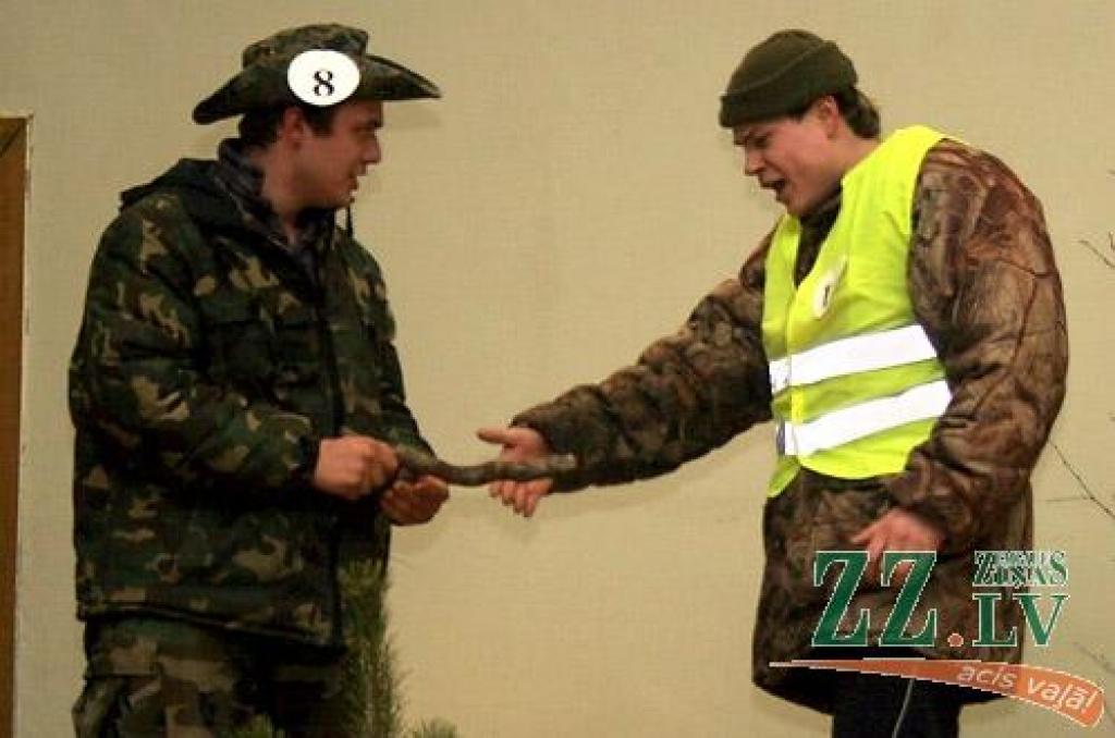 LLU Meža fakultātes pirmkursnieku konkursā «Mis un Misters meži» otrdienas vakarā par šo titulu ieguvējiem žūrija atzina Karlīnu Eglīti un Tomu Ozolu. Abi pirmkursnieki ieguva arī skatītāju simpātijas. Konkursa gaitā žūrija noteica arī...