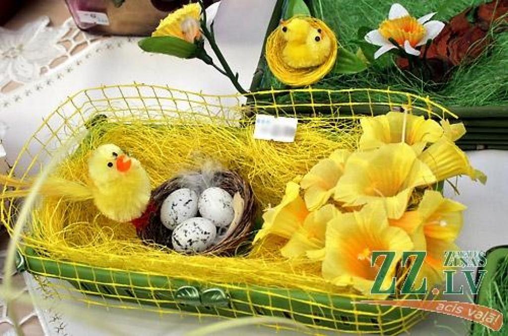 Kā jau tradicionāli ierasts pirms Ziemassvētkiem un Lieldienām, sestdien tirdzniecības centrā «Pilsētas pasāža» tika aizvadīta Sabiedrības integrācijas biroja rīkotā labdarības akcija «Dāsnums mūžam neizsmeļams». Tas bija jau piektais...