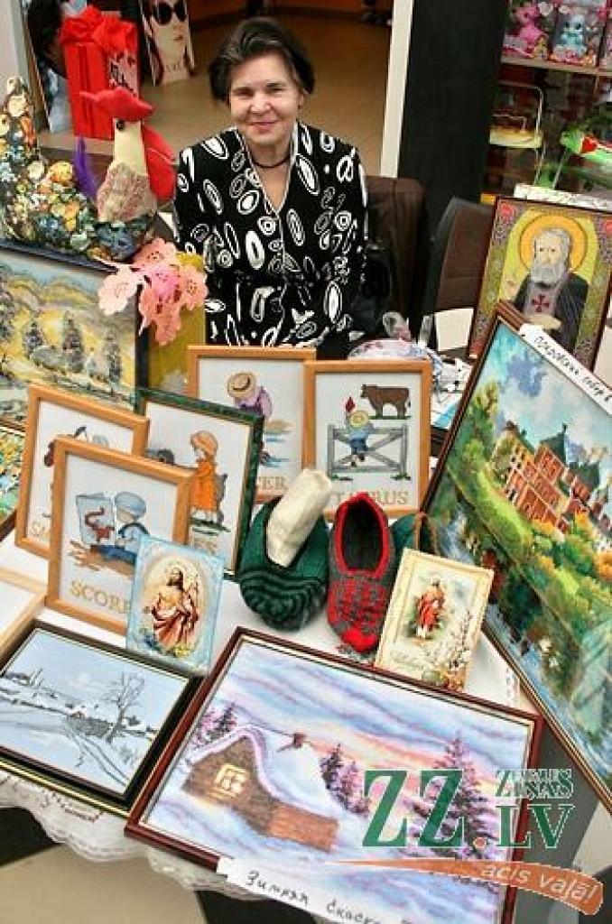 Kā jau tradicionāli ierasts pirms Ziemassvētkiem un Lieldienām, sestdien tirdzniecības centrā «Pilsētas pasāža» tika aizvadīta Sabiedrības integrācijas biroja rīkotā labdarības akcija «Dāsnums mūžam neizsmeļams». Tas bija jau piektais...
