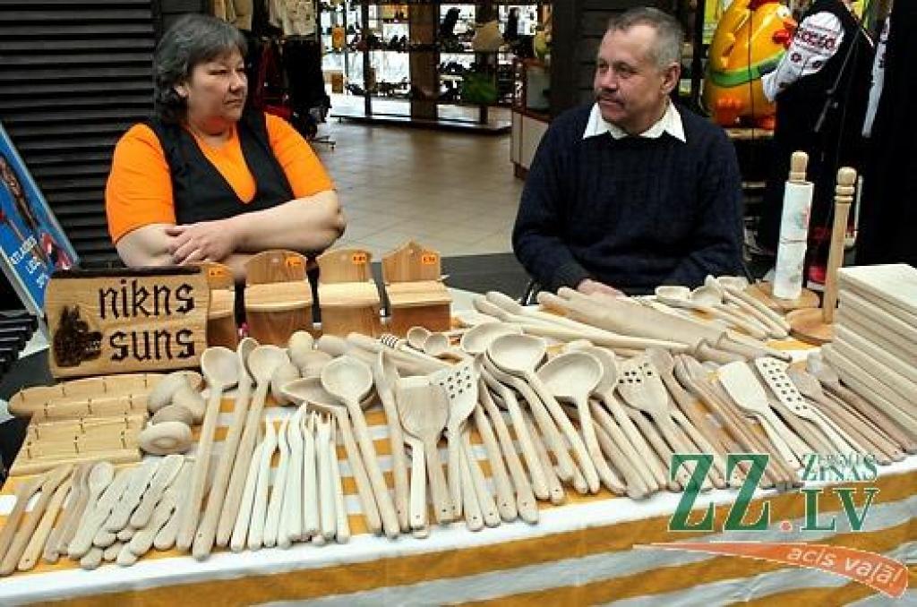Kā jau tradicionāli ierasts pirms Ziemassvētkiem un Lieldienām, sestdien tirdzniecības centrā «Pilsētas pasāža» tika aizvadīta Sabiedrības integrācijas biroja rīkotā labdarības akcija «Dāsnums mūžam neizsmeļams». Tas bija jau piektais...
