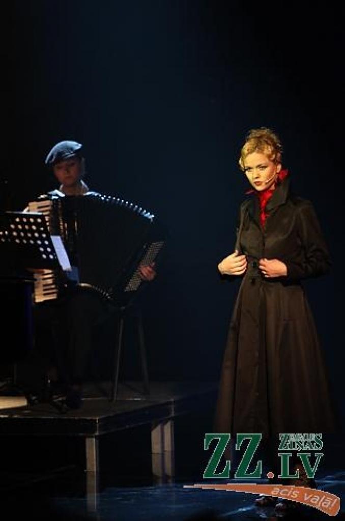 Nacionālā teātra aktrises Ditas Lūriņas muzikālā programma «Sapnis par Brodveju» Jelgavas kultūras namā, piedaloties D.Lūriņai, Raimondam Paulam, «Jelgavas bigbendam» Raita Ašmaņa vadībā un Nacionālā teātra aktieriem.