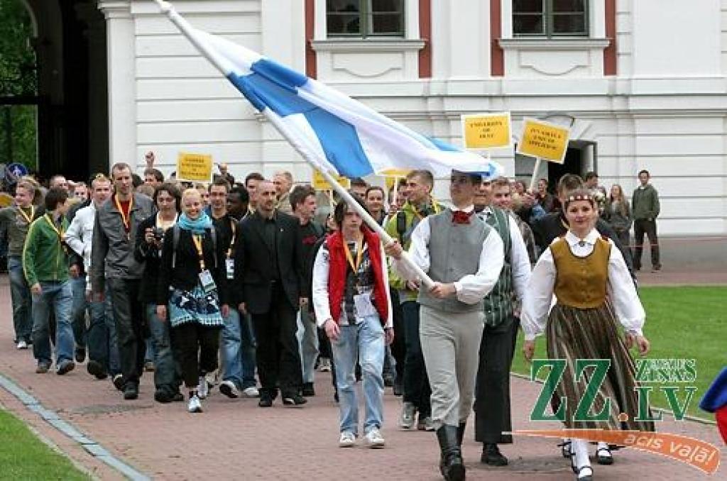 Šajā nedēļas nogalē Jelgavā notiek Somijas un Baltijas valstu studentu 25.sporta spēles (SELL). Jāpiebilst, ka studentu galvaspilsētā Jelgavā šis vērienīgais sporta pasākums vērojams otro reizi. Oficiāla atklāšana notika piektdienas vakarā...