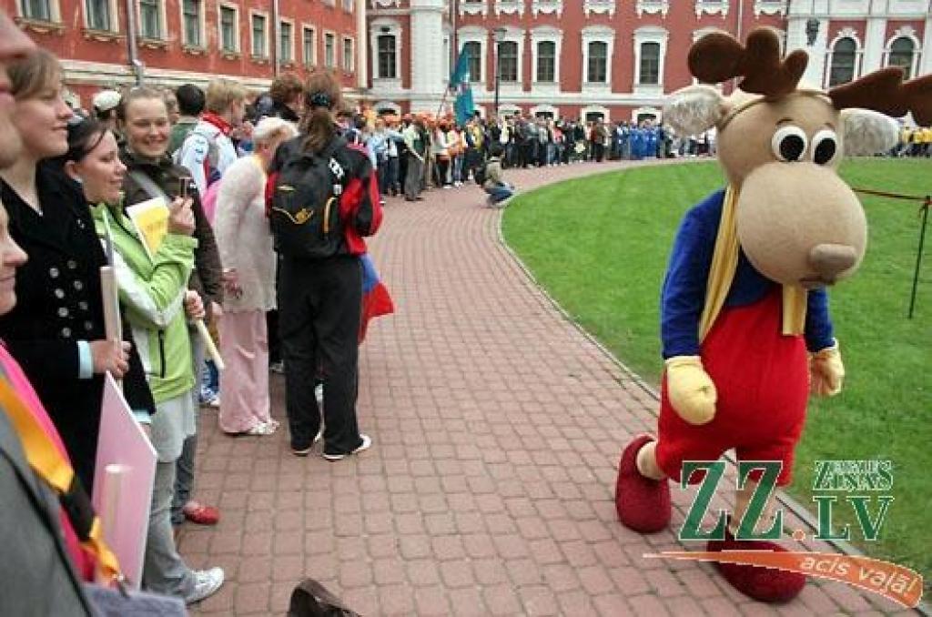 Šajā nedēļas nogalē Jelgavā notiek Somijas un Baltijas valstu studentu 25.sporta spēles (SELL). Jāpiebilst, ka studentu galvaspilsētā Jelgavā šis vērienīgais sporta pasākums vērojams otro reizi. Oficiāla atklāšana notika piektdienas vakarā...