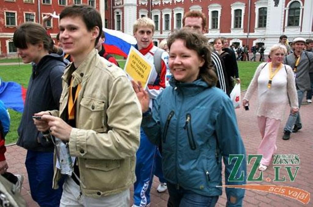 Šajā nedēļas nogalē Jelgavā notiek Somijas un Baltijas valstu studentu 25.sporta spēles (SELL). Jāpiebilst, ka studentu galvaspilsētā Jelgavā šis vērienīgais sporta pasākums vērojams otro reizi. Oficiāla atklāšana notika piektdienas vakarā...