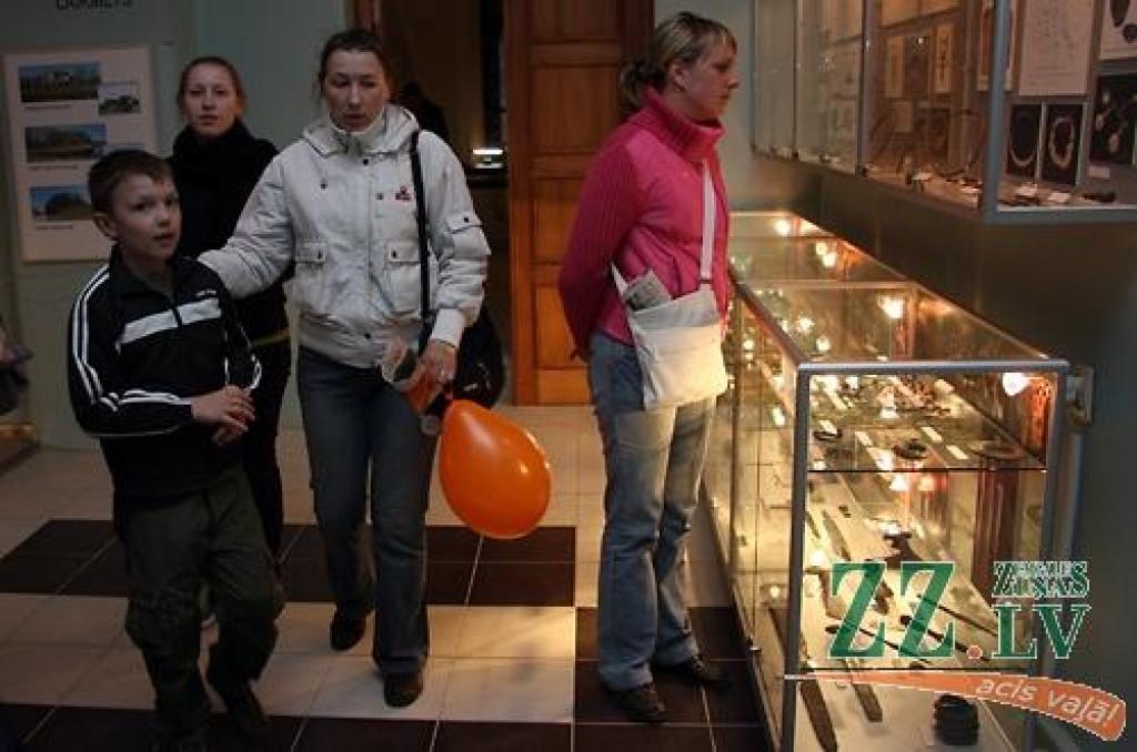 Fotomirkļi no Muzeju nakts pasākumiem.