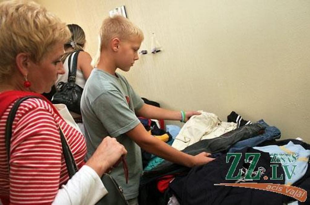 Šonedēļ noslēdzās labdarības akcija «Padalies!», kuras mērķis bija palīdzēt sagatavoties jaunajam mācību gadam Jelgavas daudzbērnu ģimenēm un vēl trim ģimenēm, kuru mājokļi tika izpostīti ugunsgrēkā. Noslēguma pasākumā 15 bērni no septiņām...