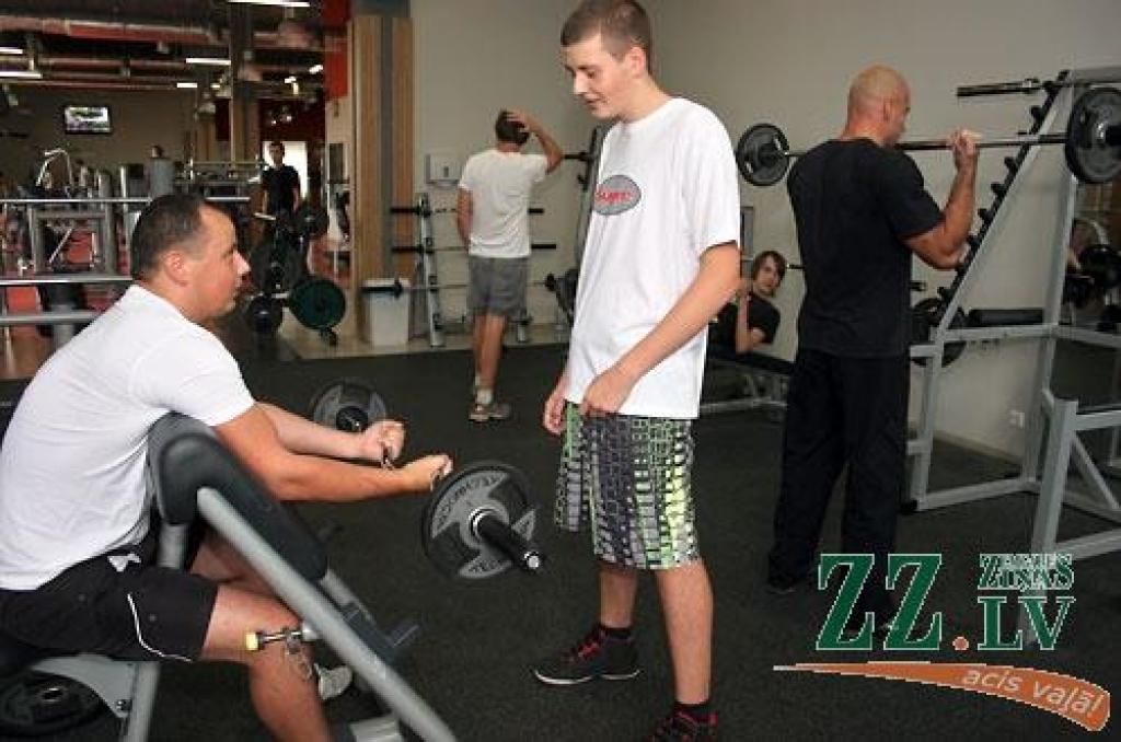 Iesaistoties akcijā «Esi aktīva, Latvija!», arī Jelgavas sporta un fitnesa klubā «Fitland» sestdien apmeklētājiem tika piedāvāta bezmaksas praktisko un teorētisko sporta un aktīvās atpūtas nodarbību programma. Atvērto durvju dienā ikviens...