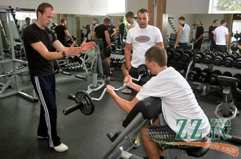 Iesaistoties akcijā «Esi aktīva, Latvija!», arī Jelgavas sporta un fitnesa klubā «Fitland» sestdien apmeklētājiem tika piedāvāta bezmaksas praktisko un teorētisko sporta un aktīvās atpūtas nodarbību programma. Atvērto durvju dienā ikviens...