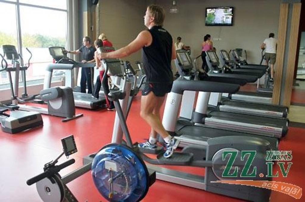 Iesaistoties akcijā «Esi aktīva, Latvija!», arī Jelgavas sporta un fitnesa klubā «Fitland» sestdien apmeklētājiem tika piedāvāta bezmaksas praktisko un teorētisko sporta un aktīvās atpūtas nodarbību programma. Atvērto durvju dienā ikviens...