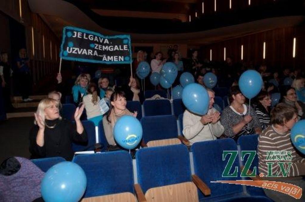 Otrdien, 13.oktobrī Jelgavas Kultūras namā Jelgavas «Tirkizzilās krāsas zemes koris» un Žoržs Siksna tikās ar saviem atbalstītājiem. Tikšanos organizēja «Karūna» sadarbībā ar digitālās satelīttelevīzijas operatoru «VIASAT».
Organizatoru...