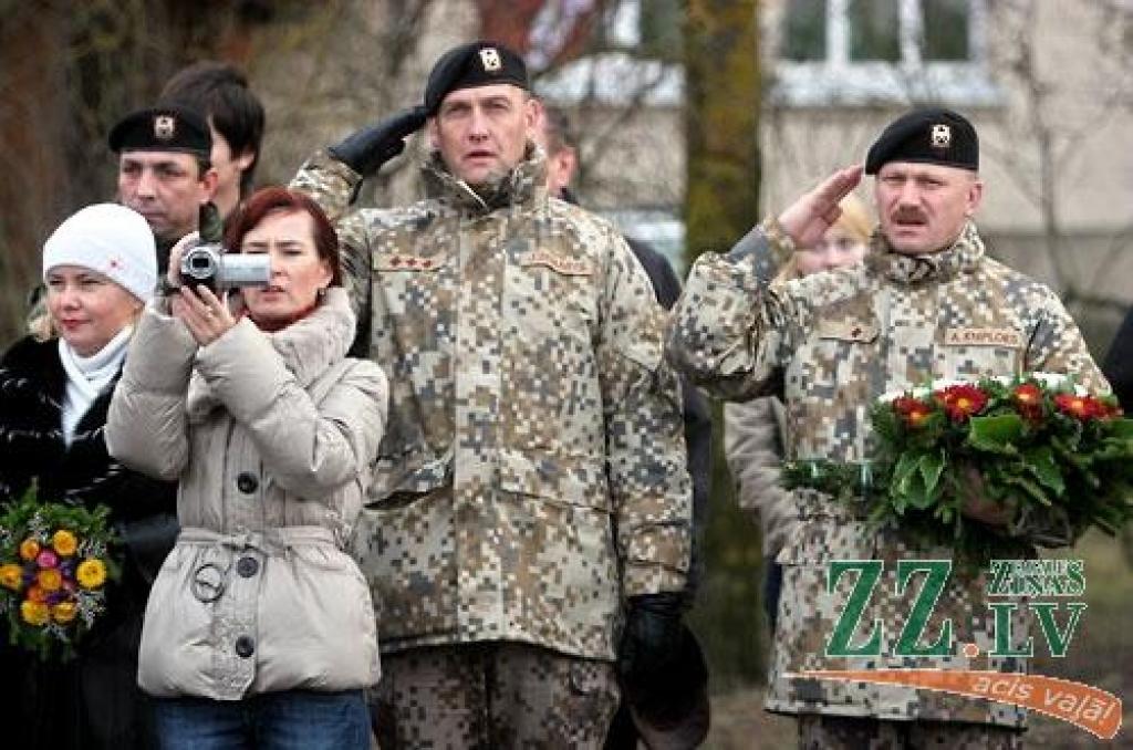 Līvbērzes pagasta Vārpas ciemā, kas atrodas Jelgavas ziemeļu pievārtē, sestdien, 21.novembrī, atklāja piemiņas akmeni Artūra Kēlera bataljonam, kurš 1919.gada 20. un 21.novembrī ieņēma Jelgavu no Kalnciema puses. Šeit bija sapulcējies jau...