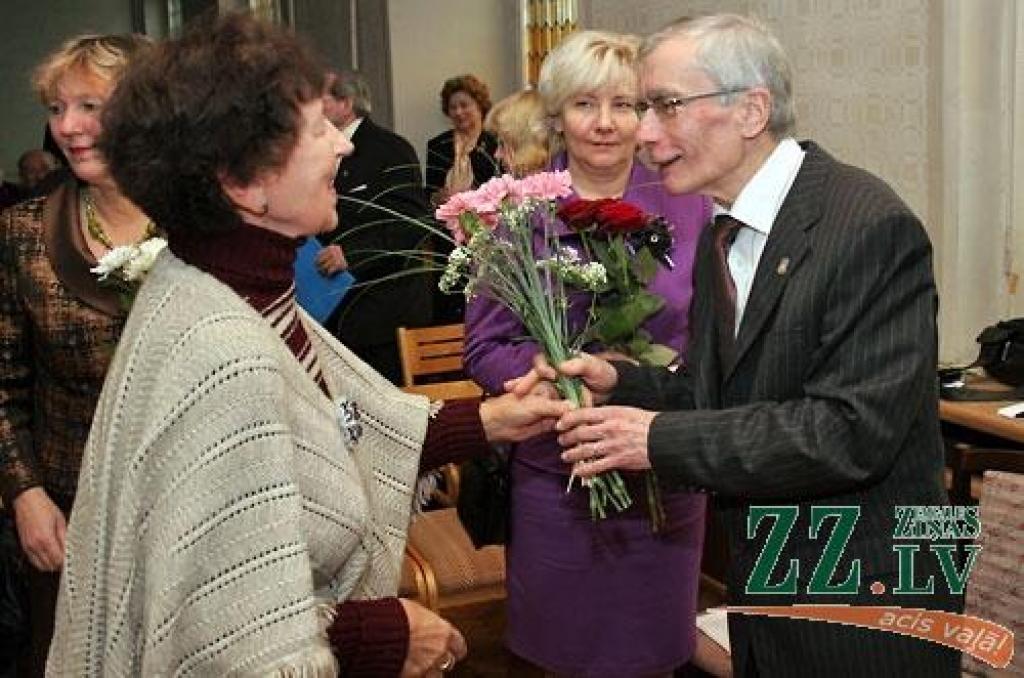 18.novembrī notika Jelgavas Latviešu biedrības svinīgs Latvijas Republikas proklamēšanas 91.gadadienas pasākums, kurā piedalījās daudz sabiedrībā pazīstamu jelgavnieku.
Tradicionāli valsts dibināšanas svētkos sanāca kopā Jelgavas Latviešu...