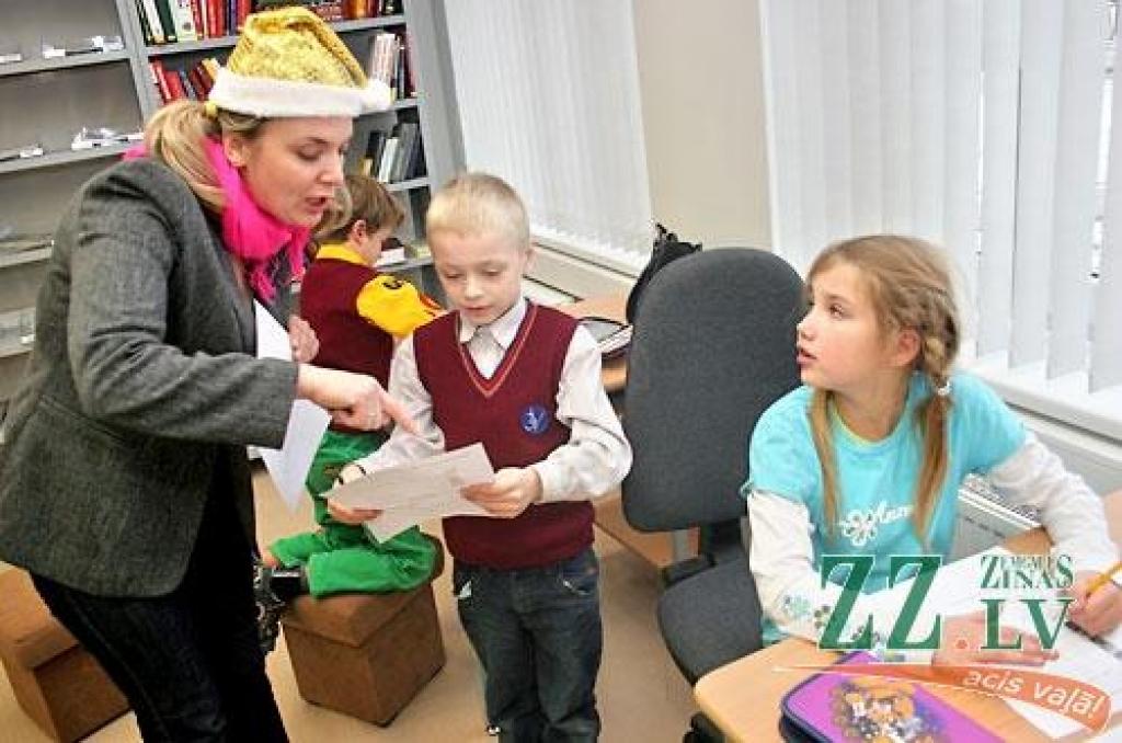 Līdz Ziemassvētku brīvdienām vai ik katrs skolēns var paspēt izlasīt piecas grāmatas, ko šogad piedāvā Latvijas Nacionālās bibliotēka tradicionālajā lasītprieka veicināšanas pasākums «Bērnu žūrija». Tomēr grāmatu gan visiem...