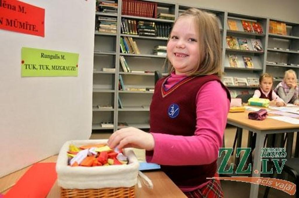 Līdz Ziemassvētku brīvdienām vai ik katrs skolēns var paspēt izlasīt piecas grāmatas, ko šogad piedāvā Latvijas Nacionālās bibliotēka tradicionālajā lasītprieka veicināšanas pasākums «Bērnu žūrija». Tomēr grāmatu gan visiem...