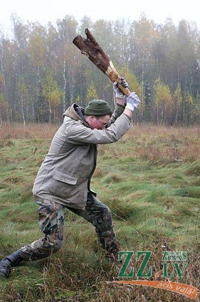 Kara muzeja darbinieks (attēlā) pārliecināts: «Lāčplēša gars latvju vīros vēl nav rimis!»
Iepriekšējā konkursā uzvarējis Normunds Norkus. Aicinām uz redakciju pēc balvas!
Citi interesantākie paraksti:
Pīrādziņ, nāc ārā!
Top jaunie...
