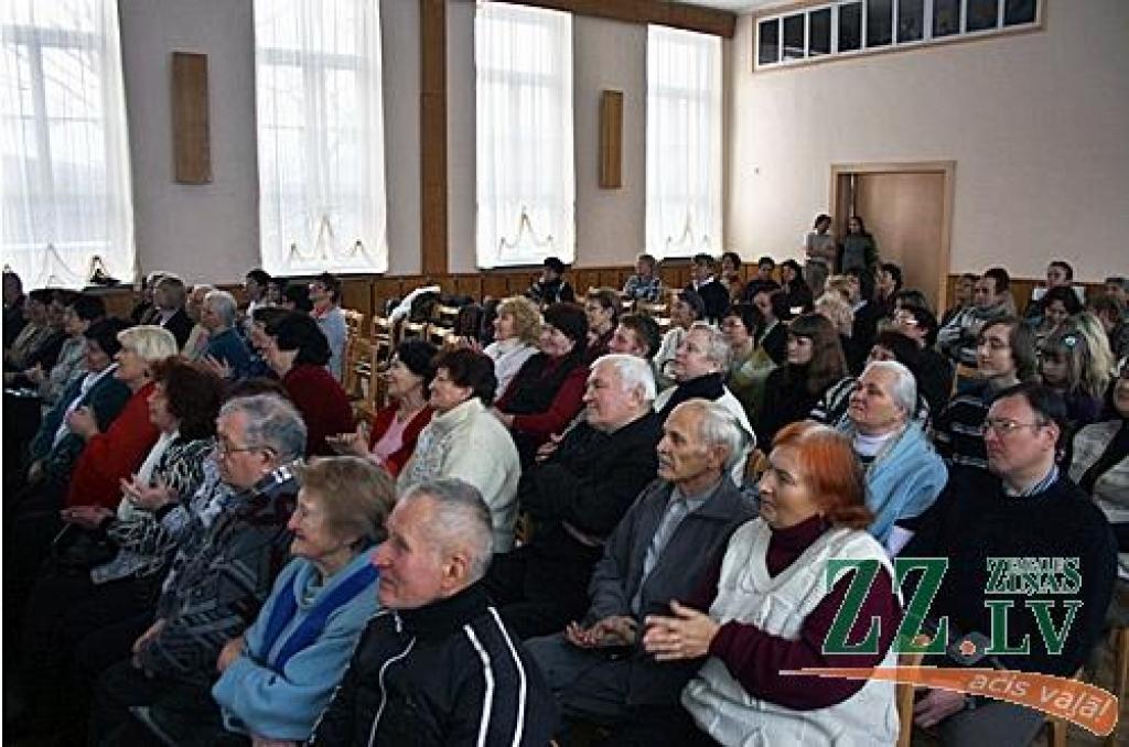 20.decembrī Jelgavas Amatu skolas aktu zālē notika Ebreju kultūras nedēļas noslēguma koncerts «Hanuka» – «חנוכה».

Koncertā ar ebreju tradicionālo deju priekšnesumiem uzstājās Jelgavas ebreju biedrības deju kolektīvs «Simha» (vadītājs...