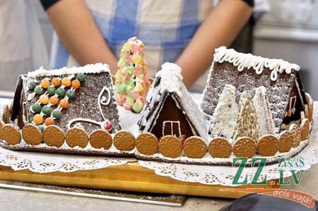 No 8. līdz 15.decembrim Pārtikas tehnoloģijas fakultātes (PTF) Uztura katedras mācību virtuvē, 79.telpā, Jelgavas pilī notiks konkursa darbu izstāde, bet pēc tam piparkūku mājiņas tiks nodotas labdarībai un atbalstītājiem.
«Pirmajai...