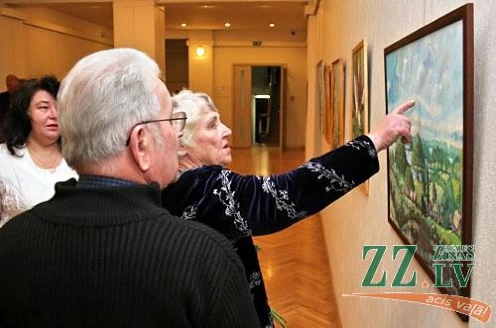 Jelgavas kultūras nams 2010.izstāžu gadu sāka ceturtdien uzreiz ar četru jaunu ekspozīciju atvēršanu. Visu jaunizstādīto darbu autori ir Jelgavas Tautas gleznošanas studijas dalībnieki, kas māku vizuāli izpausties papildina pie pedagogiem...