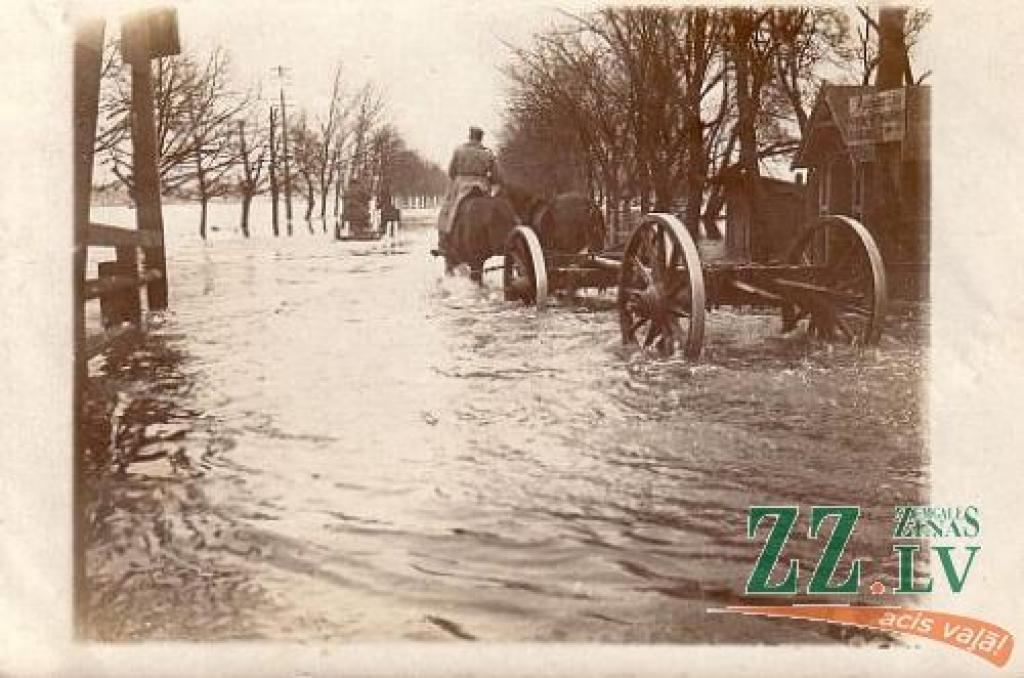 Advokātam Normundam Rečam jau vairāk nekā divarpus gadus ievērojama brīvā laika aizraušanās ir vecās Jelgavas fotogrāfiju un attēlu kolekcionēšana. Kolekcionārs nolēmis bez atlīdzības padalīties šajā kolekcijā ar zz.lv lasītājiem. Šeit...