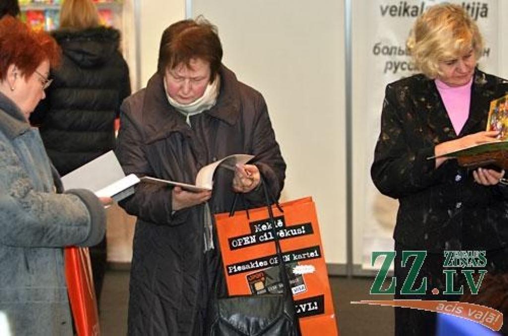 Kā ierasts, ziemas izskaņā, četras dienas – no 25. līdz 28. februārim – Ķīpsalā notiek trīspadsmitā starptautiskā «Latvijas grāmatu izstāde 2010». Daudzveidīgu grāmatu klāstu piedāvā Latvijas izdevniecības, darbosies arī grāmatu maiņas...