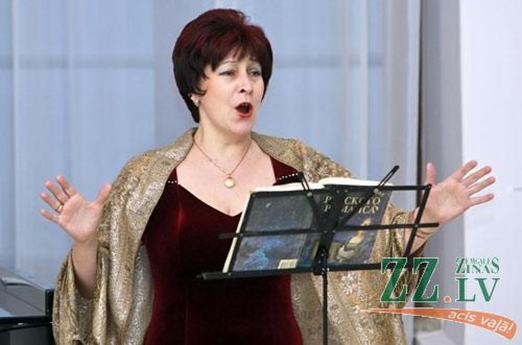Rītvakar pulksten 17.30 ar koncertu «Russkije napevi» pilsētas kultūras namā, kur līdz ar Jelgavas kolektīviem «Slavjanočka» un «Zvonņica» uzstāsies arī jēkabpilieši un viesi no Krievijas pilsētas Kirovas, noslēgsies krievu kultūras...