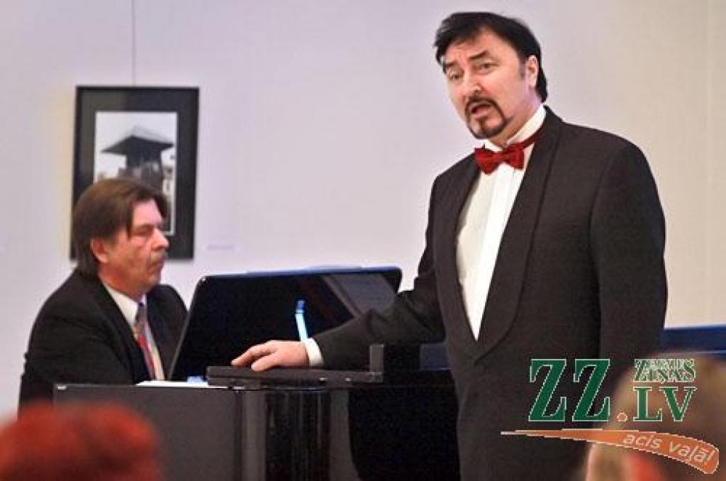 Rītvakar pulksten 17.30 ar koncertu «Russkije napevi» pilsētas kultūras namā, kur līdz ar Jelgavas kolektīviem «Slavjanočka» un «Zvonņica» uzstāsies arī jēkabpilieši un viesi no Krievijas pilsētas Kirovas, noslēgsies krievu kultūras...