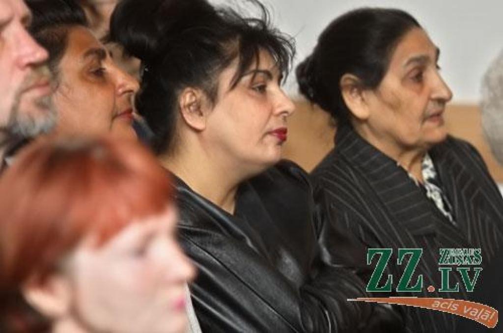 Lai rosinātu dziļāk iepazīt čigānu jeb romu vēsturi, kultūru, literatūru un mākslu, kas ir arī neatņemama visas Latvijas kultūras sastāvdaļa, noritējusi Jelgavas Sabiedrības integrācijas biroja rīkotā «Čigānu kultūras nedēļa». Par tās...