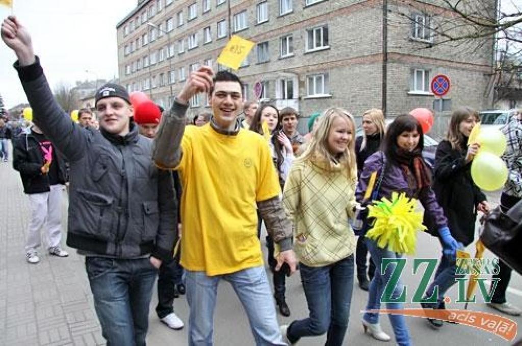 7.aprīlī savu fakultātes dienu svinēja Latvijas Lauksaimniecības universitātes (LLU) Ekonomikas fakultātes (EF) studenti. «Eku dienas 2010» atklāja šogad pirmos no tradicionālajiem fakultāšu svētkiem, kam vieni pēc otriem drīz sekos citi,...