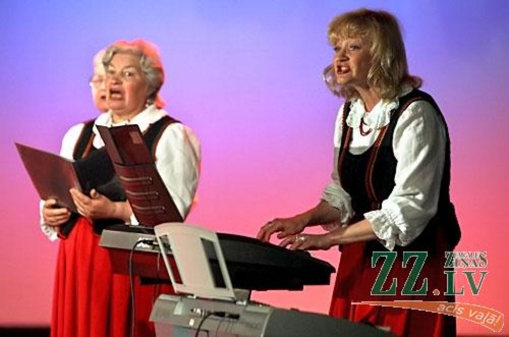 Akcentējot nacionālo kultūru dažādību un bagātību Jelgavā, kā arī spēju vienoties un piederēt savai valstij, piektdienas, 21.maija, vakarā pilsētas kultūras namā izskanēja Jelgavas nacionālo kultūras biedrību asociācijas rīkotais koncerts...