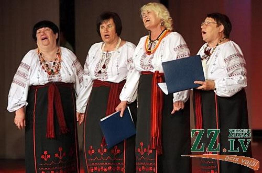 Akcentējot nacionālo kultūru dažādību un bagātību Jelgavā, kā arī spēju vienoties un piederēt savai valstij, piektdienas, 21.maija, vakarā pilsētas kultūras namā izskanēja Jelgavas nacionālo kultūras biedrību asociācijas rīkotais koncerts...