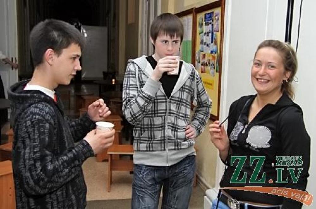 Tieši septiņos vakarā ar hercoga Jēkaba uzrunu no «Academia Petrina» ēkas balkona sākās Muzeju nakts pasākumi Ģ.Eliasa Jelgavas Vēstures un mākslas muzejā. Līdz pat vieniem naktī rosība valdīs gan šeit, gan Jelgavas pilī, gan Dzelzceļa...