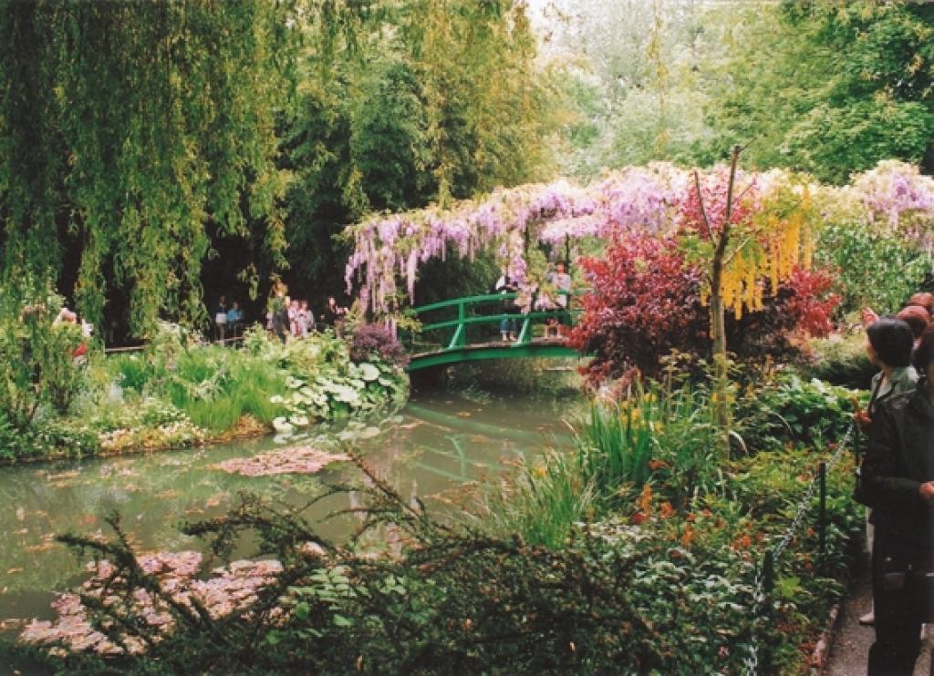 Dzīvā glezna (Kloda Monē dārzā Živernijā, Normandijā) / Peinture vivante (jardin de Claude Monet dans Giverny, Normandie)
Autors: Jānis Stundiņš