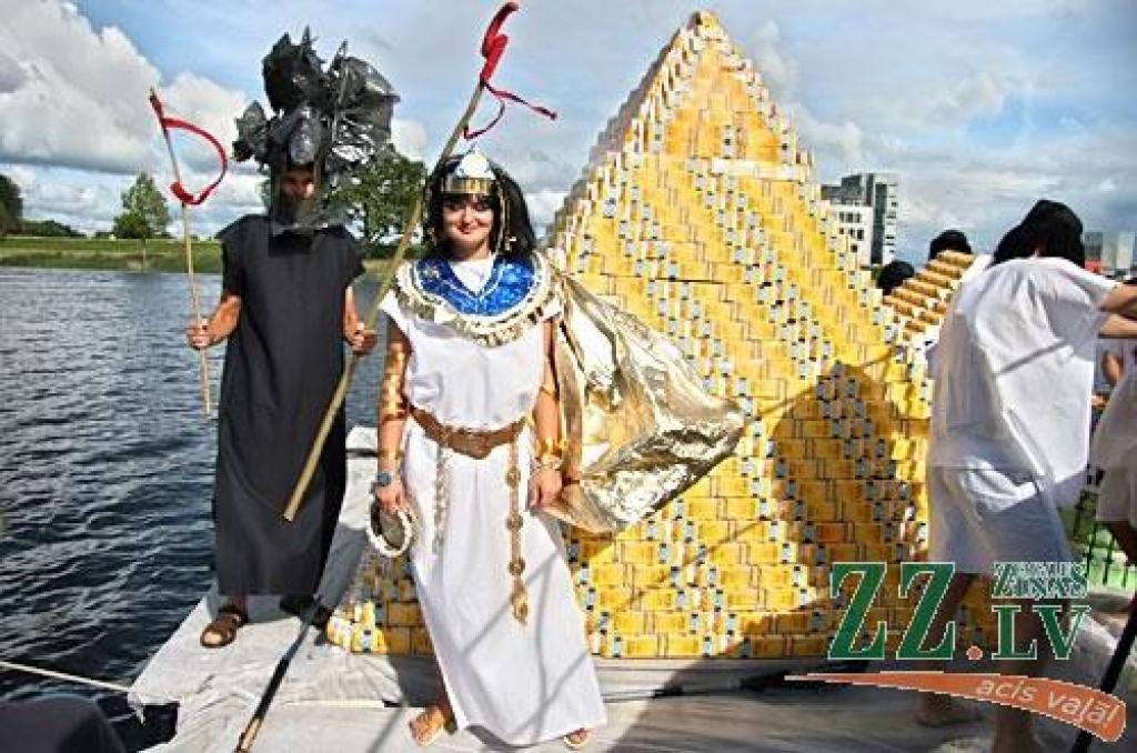Tradicionālā Piena paku regate (Latvijā vienīgās šāda veida sacensības šogad norisinājās jau astoto reizi) augusta pēdējā sestdienā Lielupes ūdeņos pie Jelgavas pils pulcēja 31 komandu, kas ir dalībnieku rekordskaits. Savukārt pēc...