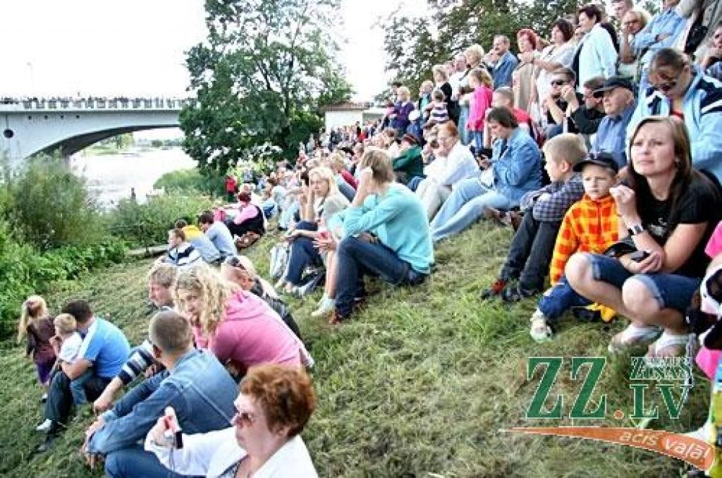 Tradicionālā Piena paku regate (Latvijā vienīgās šāda veida sacensības šogad norisinājās jau astoto reizi) augusta pēdējā sestdienā Lielupes ūdeņos pie Jelgavas pils pulcēja 31 komandu, kas ir dalībnieku rekordskaits. Savukārt pēc...