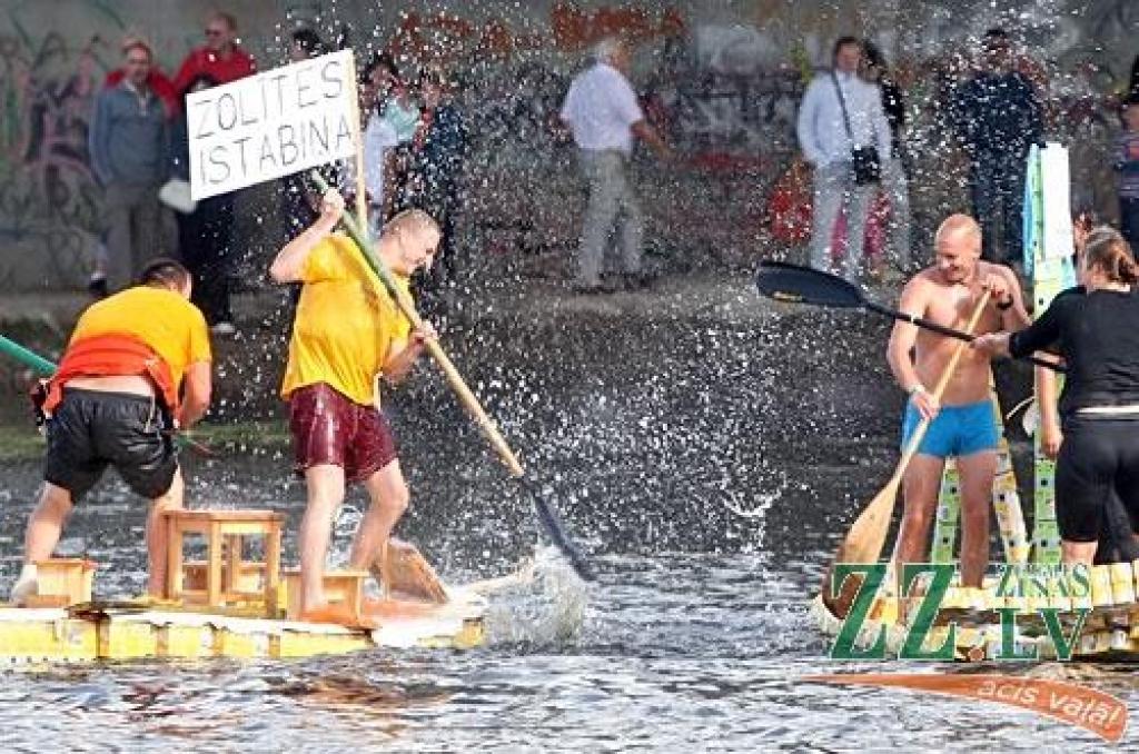 Tradicionālā Piena paku regate (Latvijā vienīgās šāda veida sacensības šogad norisinājās jau astoto reizi) augusta pēdējā sestdienā Lielupes ūdeņos pie Jelgavas pils pulcēja 31 komandu, kas ir dalībnieku rekordskaits. Savukārt pēc...