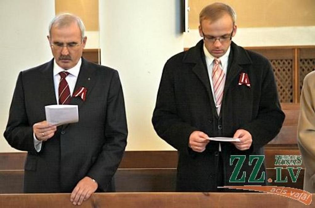 Latvijas Republikas proklamēšanas 92.gadadienas svētku pasākumi 18.novembrī Jelgavā sākās ar ekumēnisko dievkalpojumu Sv.Annas katedrālē, uz kuru bija ieradies LELB Liepājas diecēzes bīskaps Pāvils Brūvers, bet līdz ar Sv.Annas draudzes...