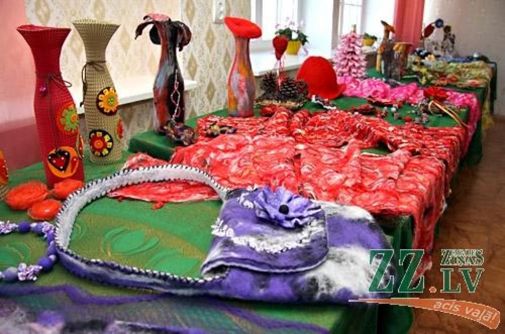 Lai iepazīstinātu ar sava pagasta un visa novada radošo cilvēku veikumu, ko vien iespējams izstādīt un izrādīt, Vircavas tautas nams sācis jaunu tradīciju – izstāžu ciklu «Neturi sveci zem pūra». Līdz 26.martam Vircavā apskatāmas...
