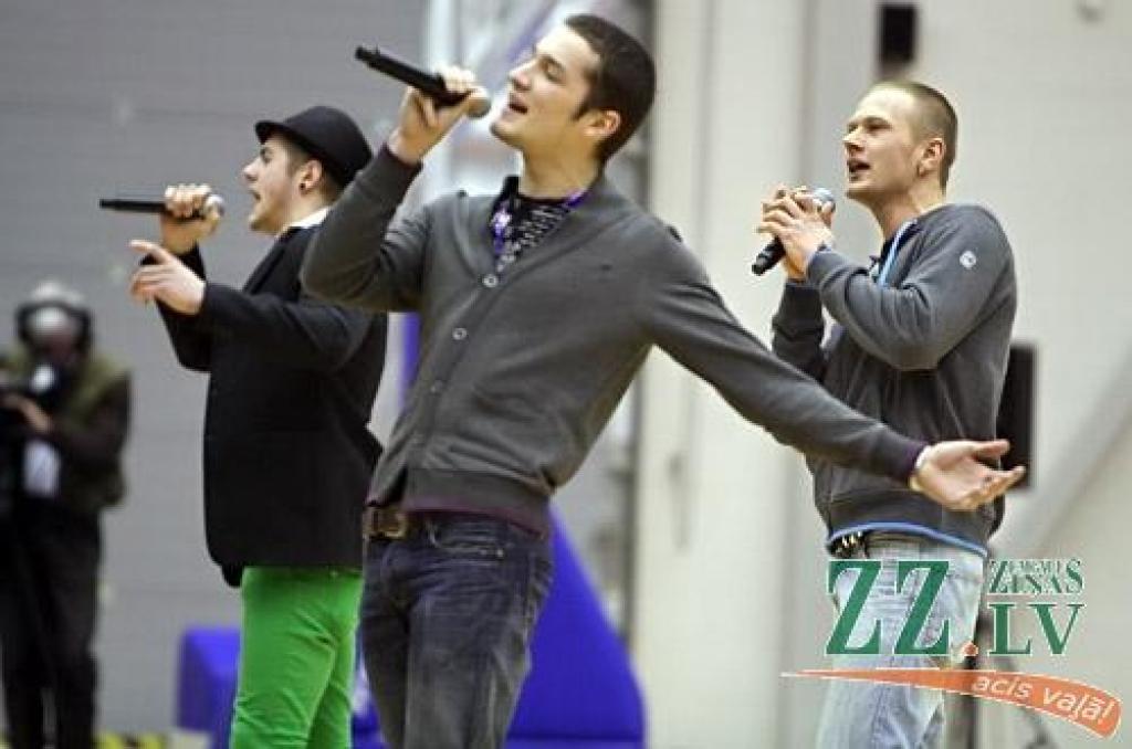Svētdien Latvijas Basketbola līgas (LBL) 20. sezonas Zvaigžņu spēlē Zemgales Olimpiskajā centrā Jelgavā Ainara Zvirgzdiņa trenētie «Austrumi» ar 100:94 uzvarēja «Rietumu» basketbolistus, kurus cīņā vadīja BK «Zemgale» galvenais treneris...