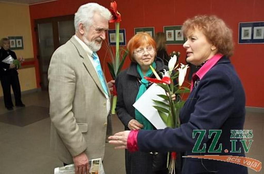 Ceturtdien Jelgavas Zinātniskās bibliotēkas galerijā atklāja Baņutas Ancānes Viljama Šekspīra sonetiem veidoto ilustrāciju izstādi. Tā ir pirmā mākslinieces viesošanās mūsu pilsētā. Šie darbi pagājušā gadsimta 90.gadu otrajā pusē tapa kā...