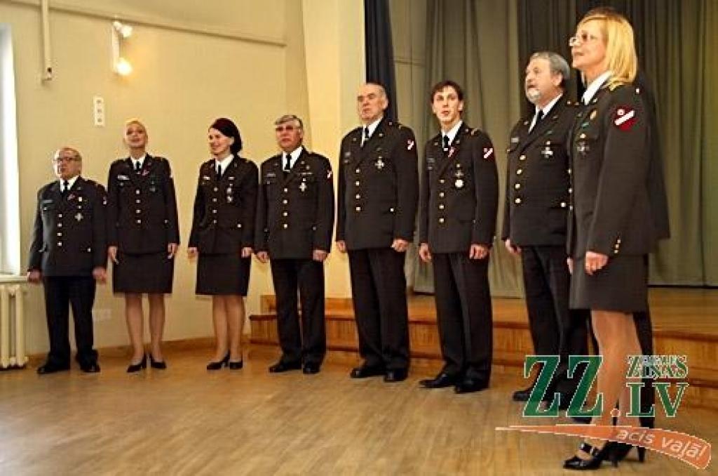 Jelgavas un Olaines novadu, kā arī Jelgavas pilsētas vokālo ansambļu skatē, kas sestdien risinājās Kalnciema kultūras namā, visaugstāko žūrijas novērtējumu – I pakāpes diplomu – ieguva vairāk nekā puse no klātesošajiem 20...