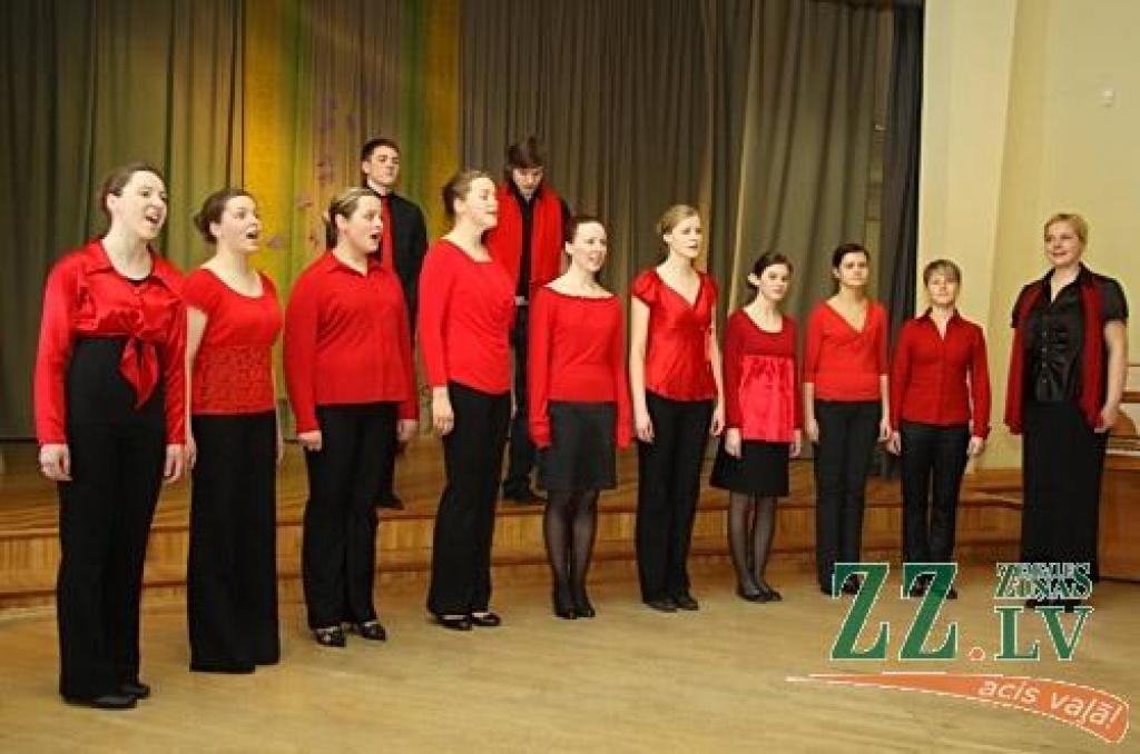 Jelgavas un Olaines novadu, kā arī Jelgavas pilsētas vokālo ansambļu skatē, kas sestdien risinājās Kalnciema kultūras namā, visaugstāko žūrijas novērtējumu – I pakāpes diplomu – ieguva vairāk nekā puse no klātesošajiem 20...
