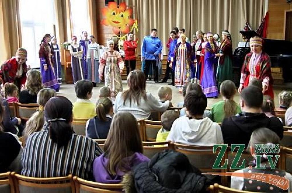 Klāt ir Masļeņica, kas pēc senām slāvu tradīcijām apzīmē ziemas beigas, kad pavasara atnākšana jāsagaida ar prieku un jautrību. Šogad Masļeņica ilgst no 28.februāra līdz 6.martam. Jelgavā to svin svētdien, 6.martā, ar virkni pasākumu 2....