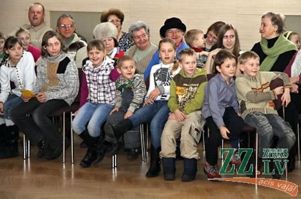 Klāt ir Masļeņica, kas pēc senām slāvu tradīcijām apzīmē ziemas beigas, kad pavasara atnākšana jāsagaida ar prieku un jautrību. Šogad Masļeņica ilgst no 28.februāra līdz 6.martam. Jelgavā to svin svētdien, 6.martā, ar virkni pasākumu 2....