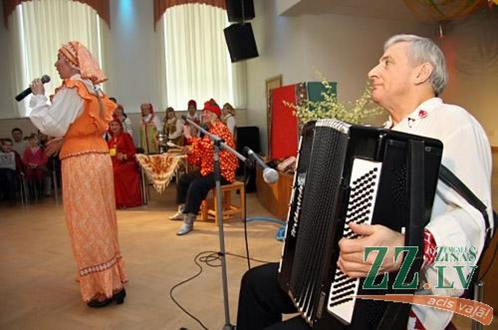 Klāt ir Masļeņica, kas pēc senām slāvu tradīcijām apzīmē ziemas beigas, kad pavasara atnākšana jāsagaida ar prieku un jautrību. Šogad Masļeņica ilgst no 28.februāra līdz 6.martam. Jelgavā to svin svētdien, 6.martā, ar virkni pasākumu 2....