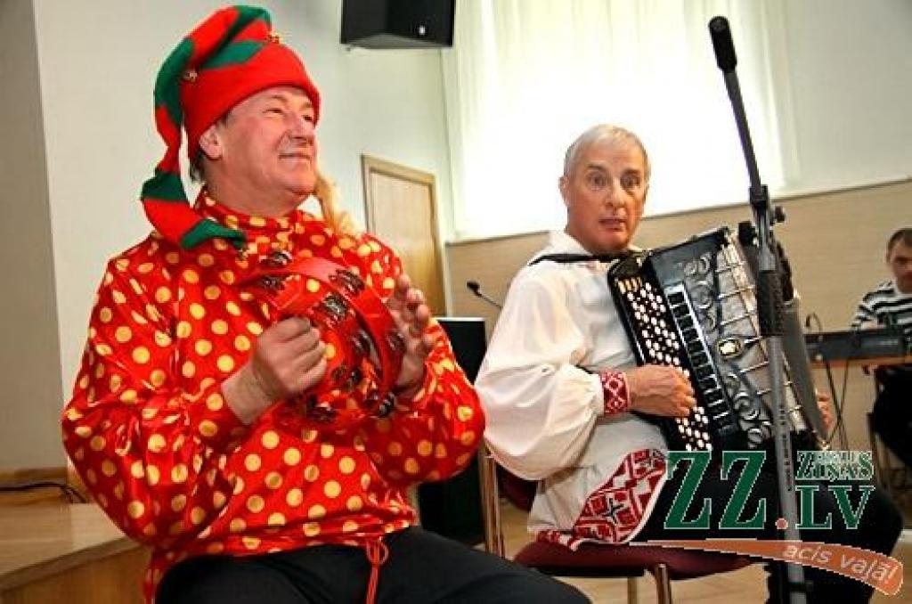Klāt ir Masļeņica, kas pēc senām slāvu tradīcijām apzīmē ziemas beigas, kad pavasara atnākšana jāsagaida ar prieku un jautrību. Šogad Masļeņica ilgst no 28.februāra līdz 6.martam. Jelgavā to svin svētdien, 6.martā, ar virkni pasākumu 2....