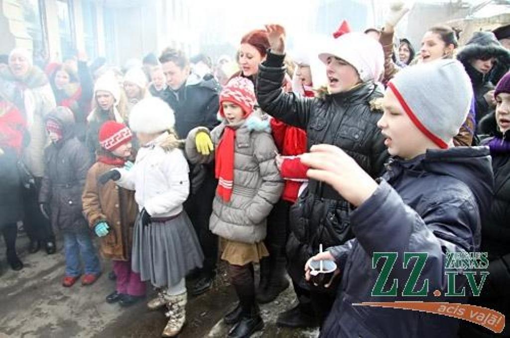 Klāt ir Masļeņica, kas pēc senām slāvu tradīcijām apzīmē ziemas beigas, kad pavasara atnākšana jāsagaida ar prieku un jautrību. Šogad Masļeņica ilgst no 28.februāra līdz 6.martam. Jelgavā to svin svētdien, 6.martā, ar virkni pasākumu 2....